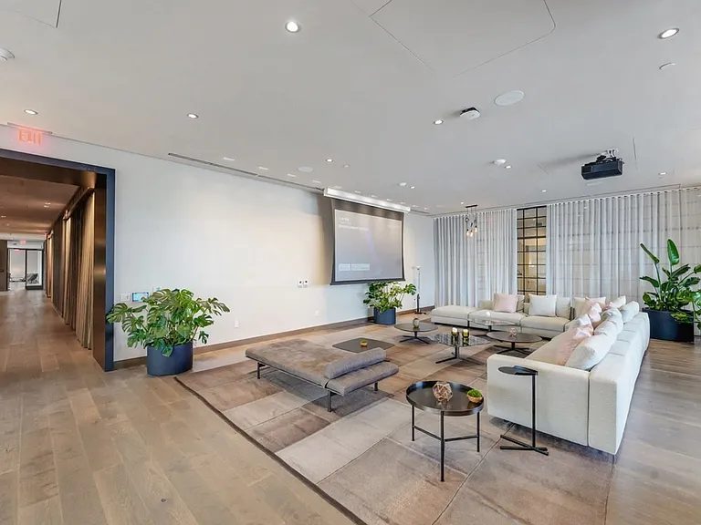 Building's Lounge