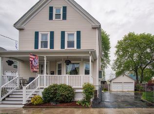 19 Carlton St, Peabody, MA 01960