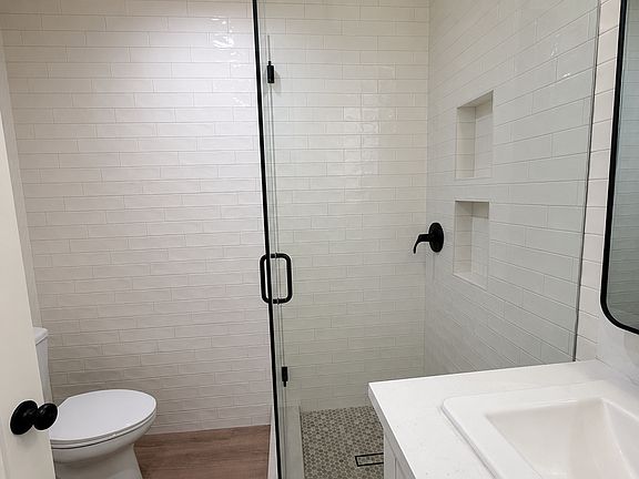 5th image of 15042 Joycedale St