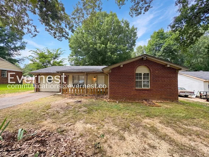 5772 Natchez Dr — Photo 2