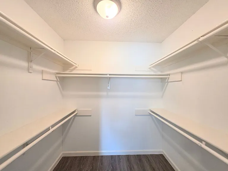 11643 Creston St — Photo 25