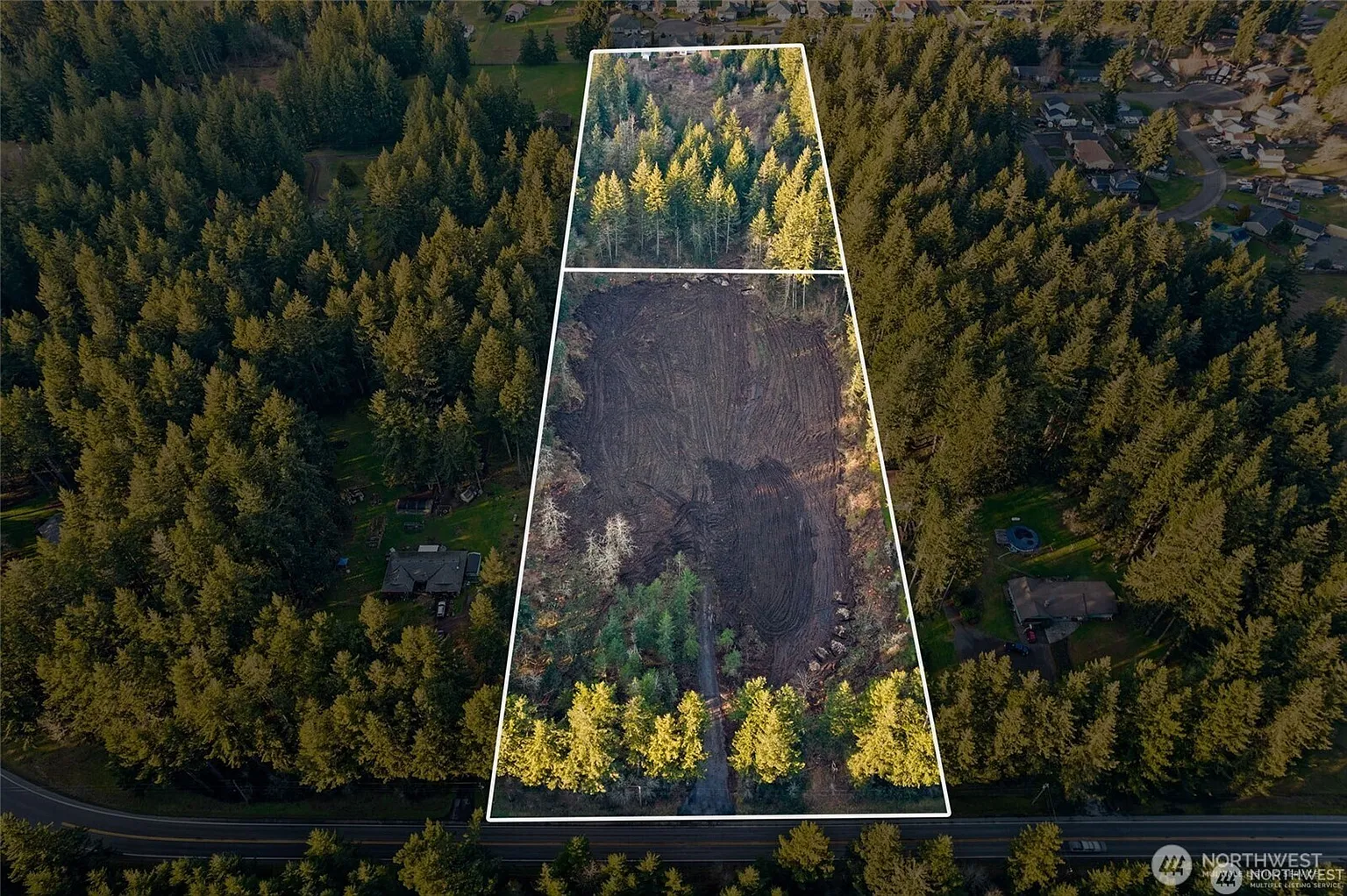13826 Rainier Road SE photo 1
