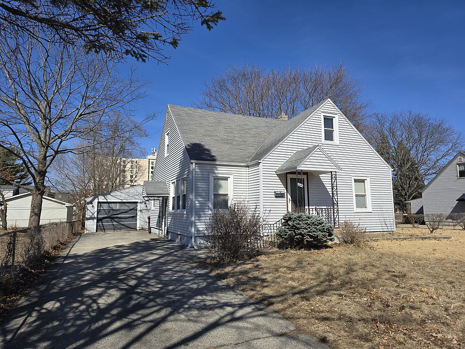 1st image of 532 Parkway Ave