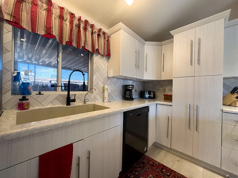 13239 E 49th Dr — Photo 6