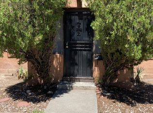 1115 Orchard Pl NW, Albuquerque, NM 87102