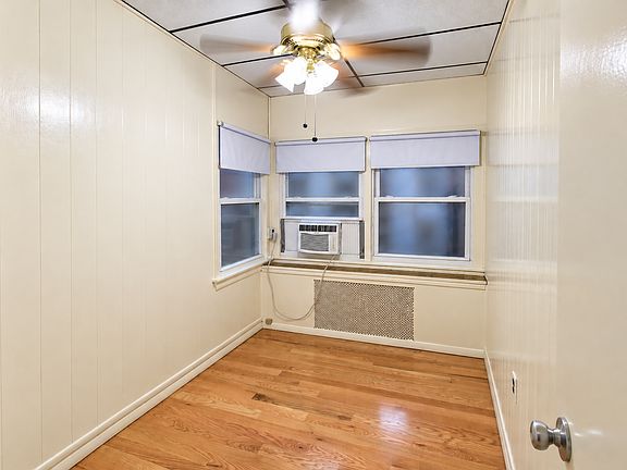 4th image of 2012 Walnut St APT 3