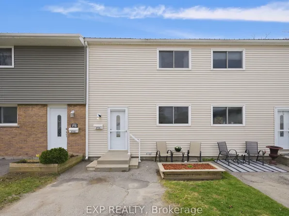 400 Westwood Dr #F5, Cobourg, ON K9A 2B6