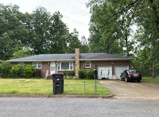 3708 Roselawn Dr, Gadsden, AL 35904