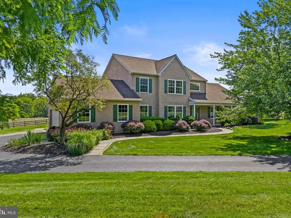 6 E Hunter Creek Ln, West Grove, PA 19390