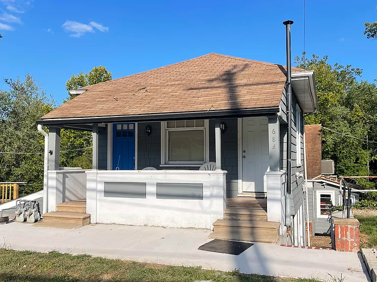 682 Gravel Pike #1 — Photo 32