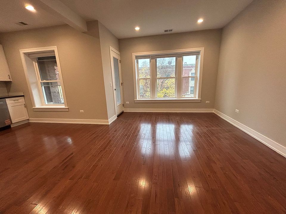 2nd image of 1706 W Lunt Ave #1710-201