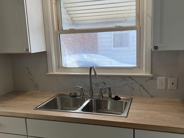 7451 Grandmont Ave — Photo 3