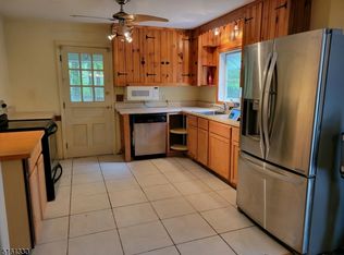 153 Drakestown Rd, Hackettstown, NJ 07840