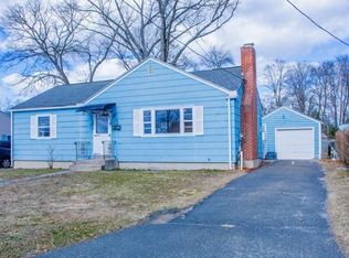 37 White Birch Ave, Chicopee, MA 01020