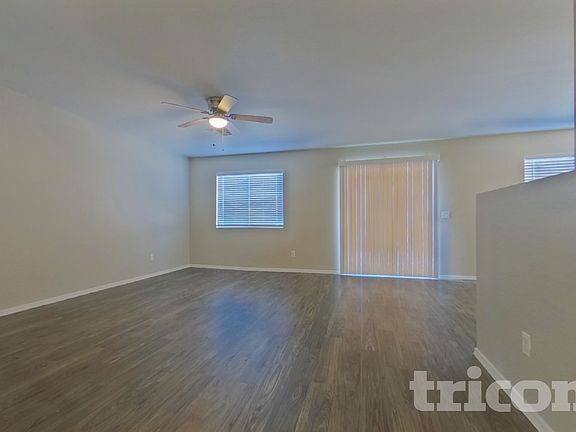 3rd image of 23683 W Huntington Dr