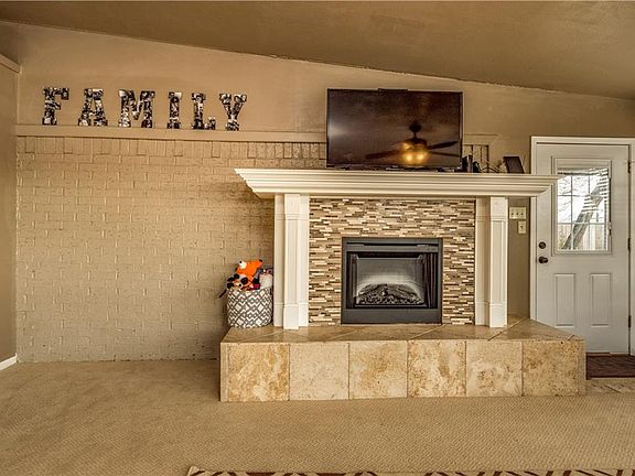 5th image of 2609 S 41st St