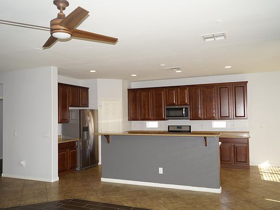 3rd image of 15561 W Westview Dr