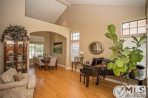 4th image of 505 Messina Pl