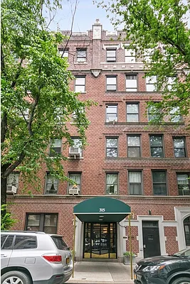 Sold by Douglas Elliman | media 7