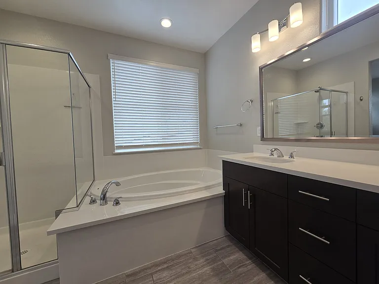 1429 Brody Bird Ln — Photo 15