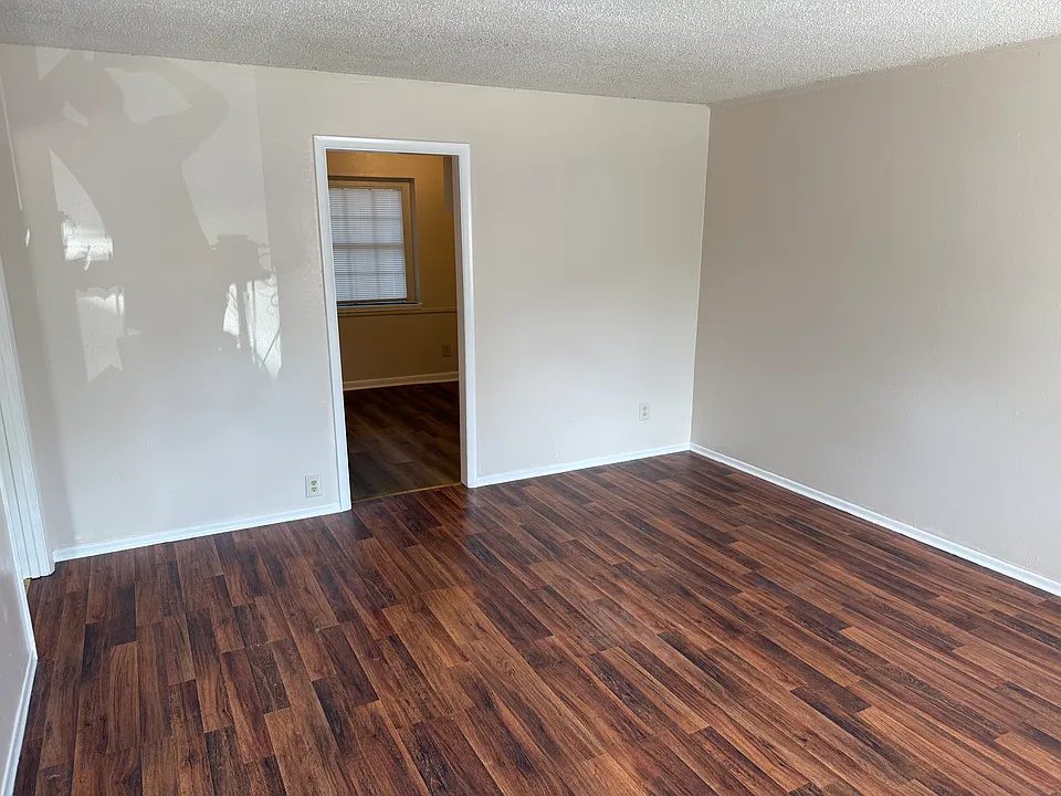 111 Espejo St #12