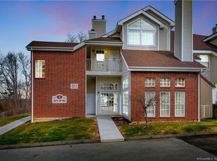 151 Carriage Crossing Ln #151, Middletown, CT 06457