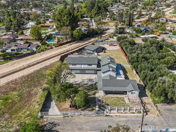 1726 Belmont Ln, San Bernardino, CA 92404