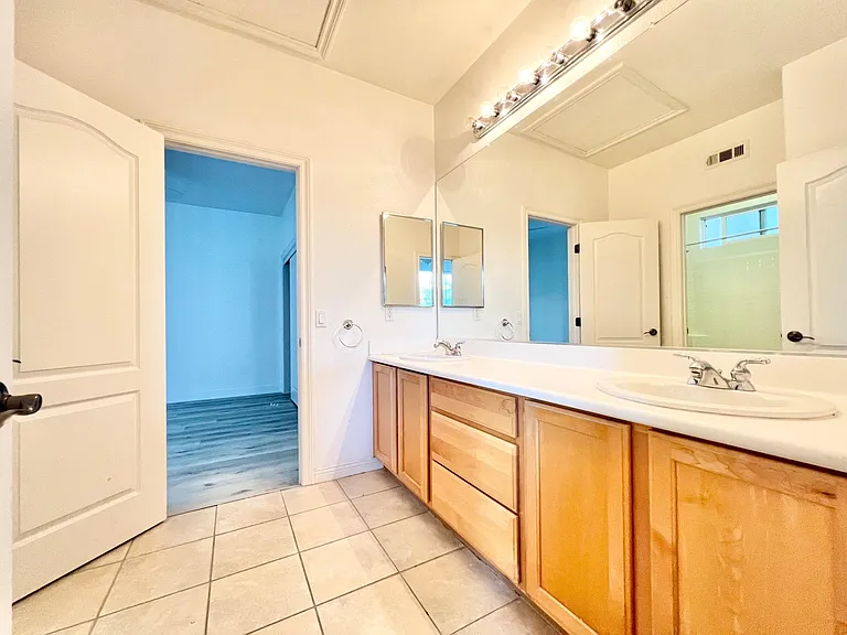 1578 Glencrest Dr — Photo 23
