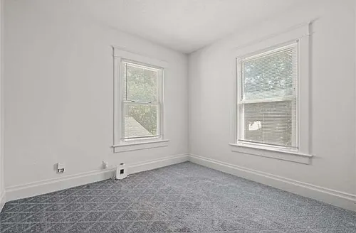 122 N White Ave Photo 1