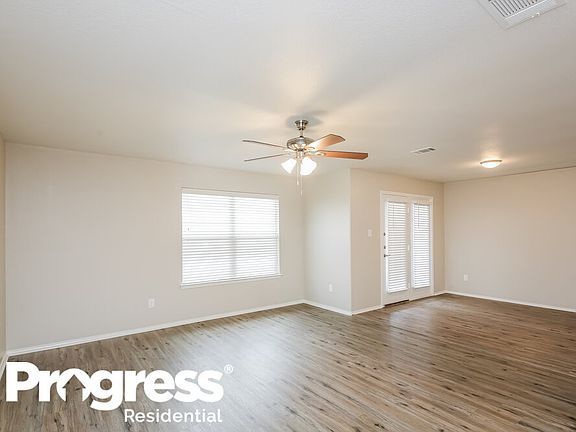 5th image of 329 Chalkstone Dr
