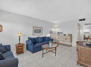4022 Lincoln B, Boca Raton, FL 33434