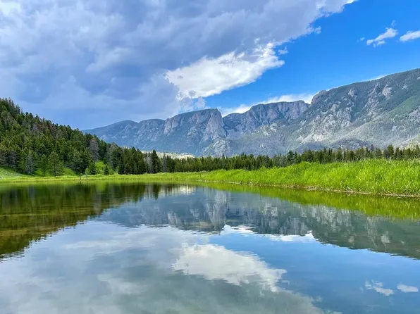 2978 Hwy 296, Cody, WY 82414