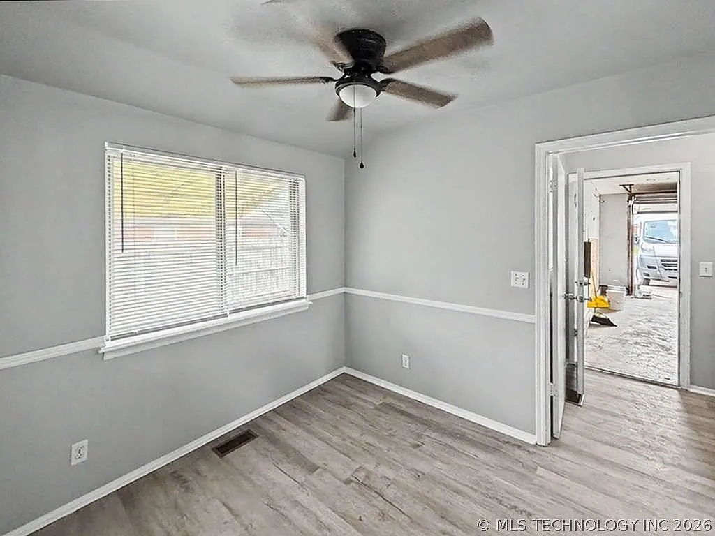 3 bed, 2.0 bath, 1714 sqft, $1,995 — Photo 4
