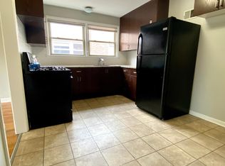 8137 Keating Ave APT 2A, Skokie, IL 60076