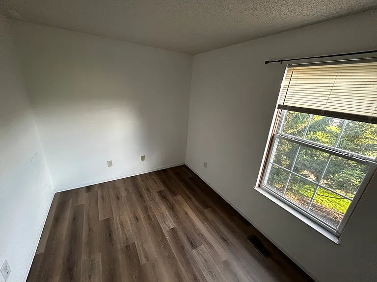 2229 Teardrop Ave — Photo 11