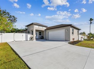 2504 Florida Blvd, Bradenton, FL 34207