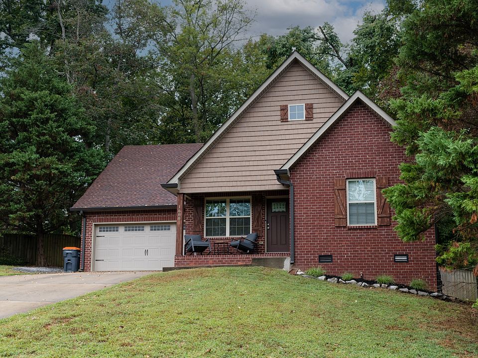 1st image of 1688 Barrywood Cir E