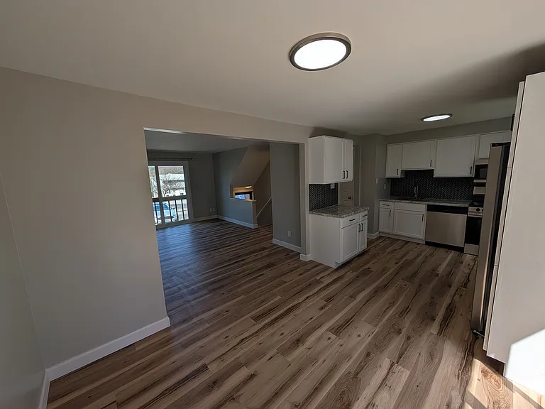 215 Parkwood Dr #MAIN — Photo 5