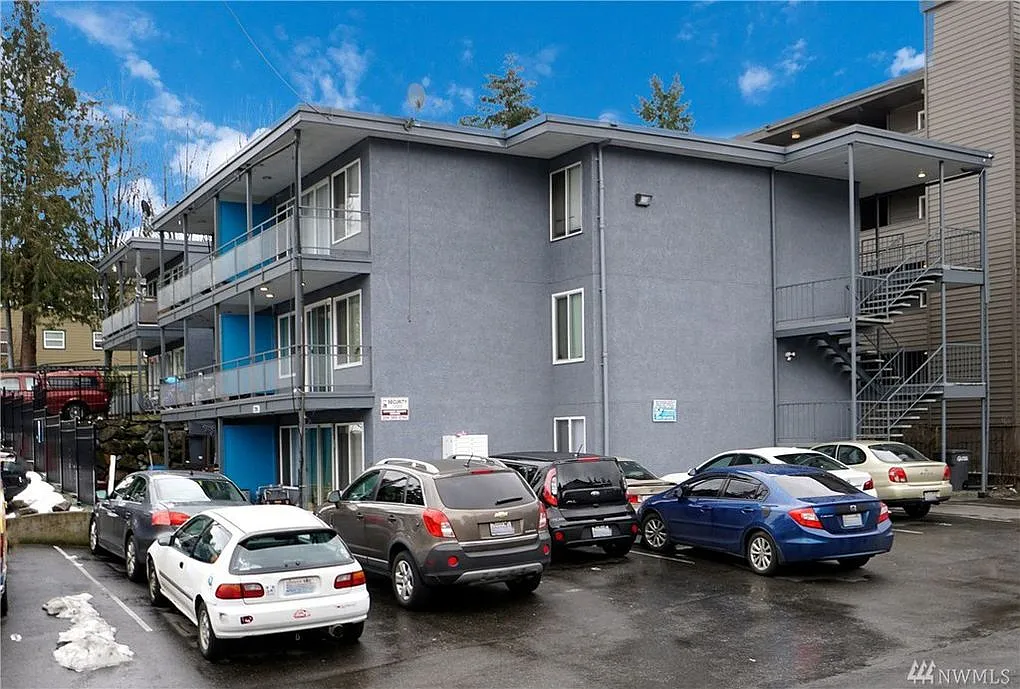 2 bed, 930 sqft, $1,800 — Photo 4
