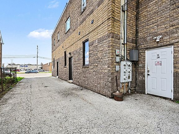 3rd image of 7228 39th St APT 2W