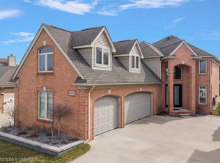 45890 Private Shore Dr, Chesterfield, MI 48047