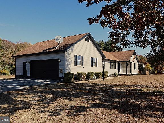 2nd image of 1127 Roesville Rd