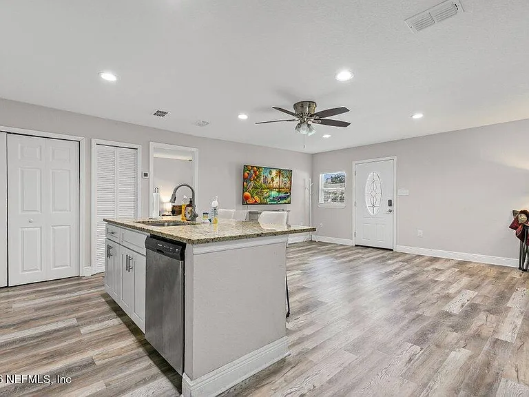 600 Lemon St — Photo 24