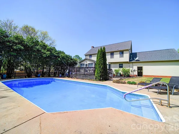 120 Ridgewood Ct, Granite Quarry, NC 28146