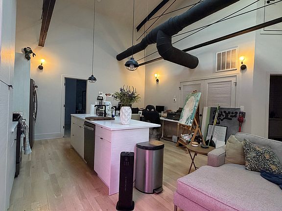 3rd image of 3061 W Logan Blvd #4