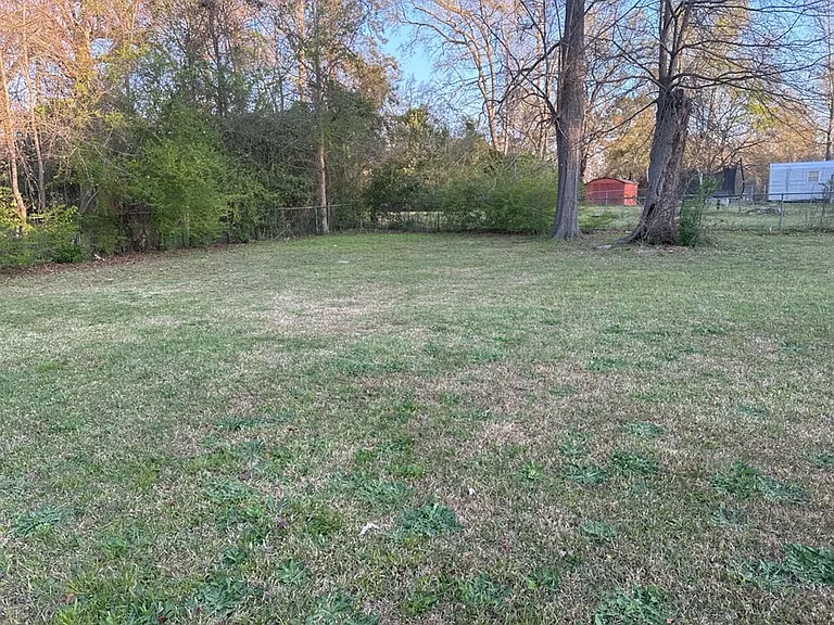 2609 Dublin Dr — Photo 8