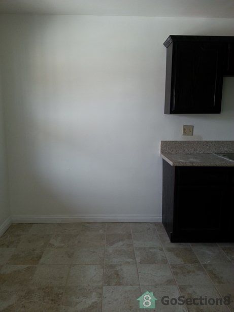 2nd image of 5165 S Normandie Ave APT 6