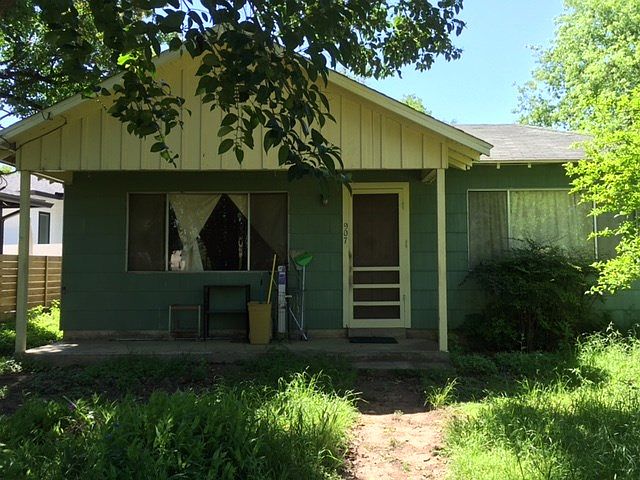 1st image of 907 W Johanna St