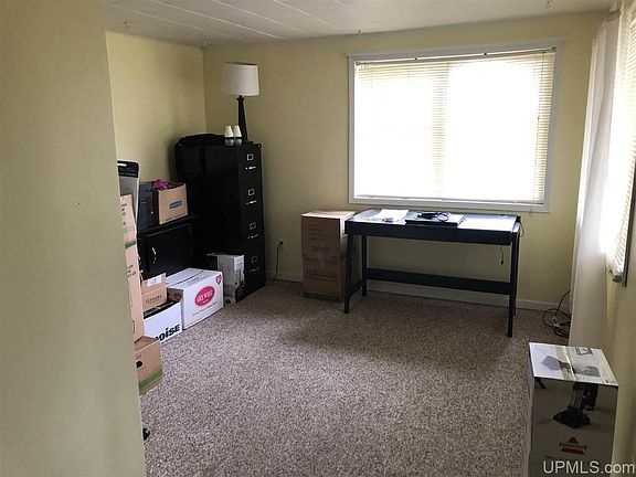 2nd image of 402 Minneapolis Ave