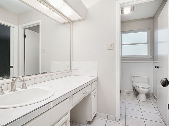 5th image of 14134 Oakland Mills St